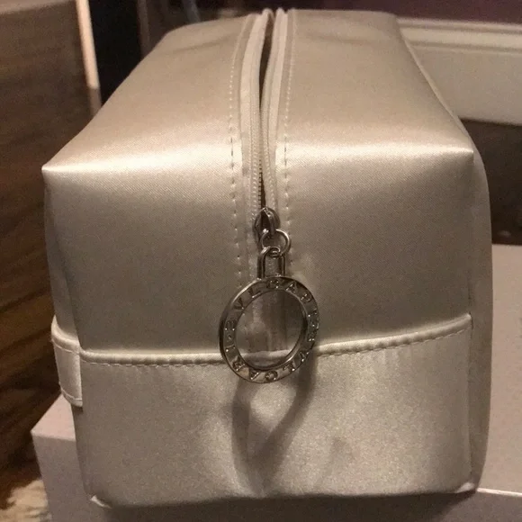 Bvlgari Parfums Toiletry Bag - Picture 2 of 3